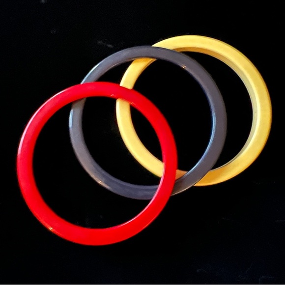 Bakelite Bangle Stack Bracelet Trio Red Yellow Blue Tested Vintage Lot Real - Picture 3 of 10